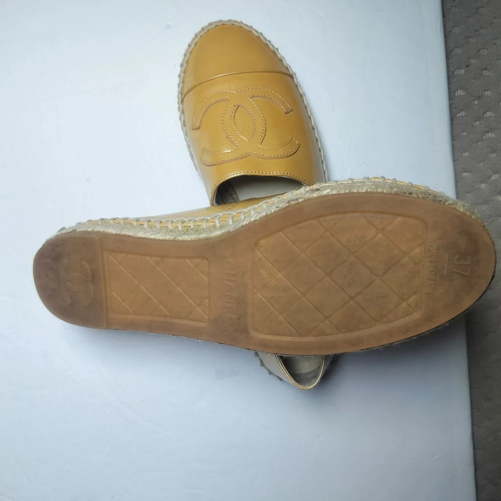 Chanel CC Logo Leather Espadrilles Mustard Yellow Flats Size 37 Made in Spain
